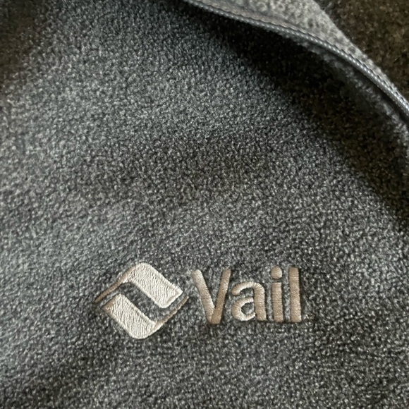 The North Face -Vail embroidered light fleece Women’s 1/4 zip pullover. - Picture 2 of 6